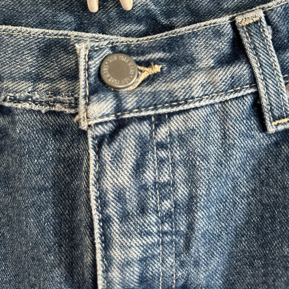 Vintage High Waisted Mom Jeans Petite Medium Blue Wash Denim 26” Waist - Picture 4 of 7